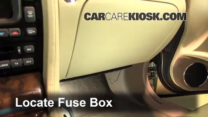 2008 Jaguar XJ8 L 4.2L V8 Fuse (Interior) Check